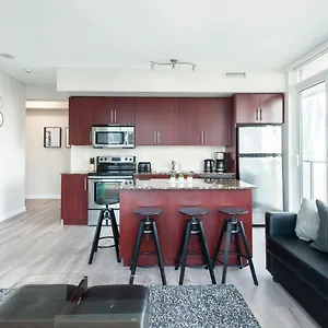  Apartment Downtown Two Bedroom With Amazing View, Free Parking