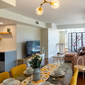  Apartment Large 2 Bedrooms Besides Cn Tower